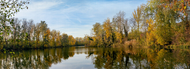 Herbstpanorama am Vogelteich im Nibelungengau