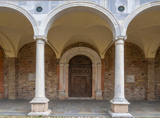 Arcade in the Basilica of Sant'Apollinare Nuovo (6th c.), Ravenna, Emilia-Romagna, Northern Italy.