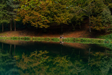 Couleurs d'automne au lac de Bethmale