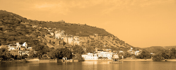 Bundi India Taragarh Fort is gigantic architecture nestled in Bundi district. Also known as Star...