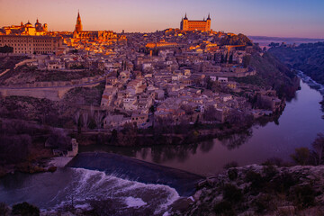 View of Toledo city and Tagus river - 676122466