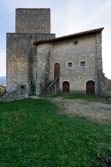 Fototapeta premium Le Poët-Laval, village médiéval de la Drôme