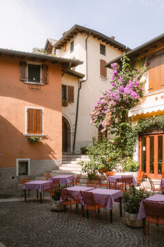 niedliches Restaurant in den Gassen von Gardone Riviera am Gardasee