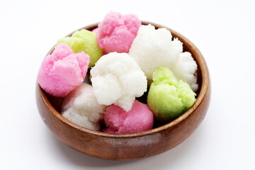 Khanom Pui Fai (Thai steamed cupcakes)