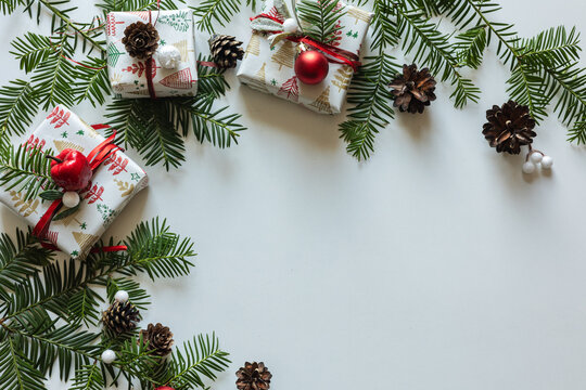 Boże Narodzenie, kartka świąteczna, prezenty i dekoracje świąteczne. Christmas decorations, Christmas card, get a gift. 