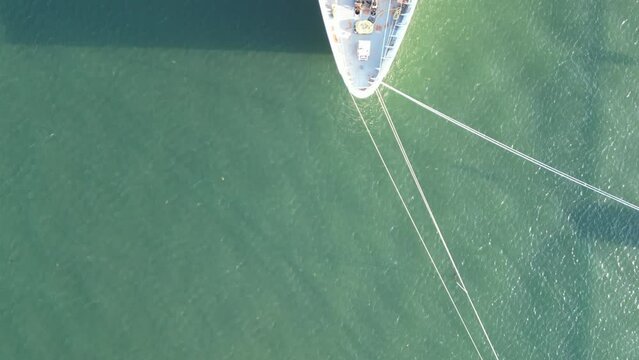 Beira Rio Tejo Portugal Bra&ccedil;o Prata Barco Cabo Ruivo Marvila Parque Lisboa Ver&atilde;o Europa Docas Residenciais Estu&aacute;rio Azul Verde Paisagem Natural Navio Portugu&ecirc;s Portugal Marginal Freguesia