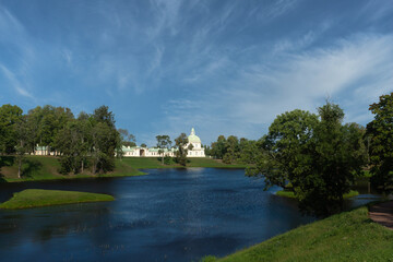 Fototapeta na wymiar The Great Menshikov Palace, palace and park ensemble.
