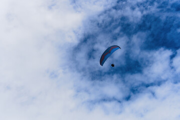 Para motor in the beautiful sky