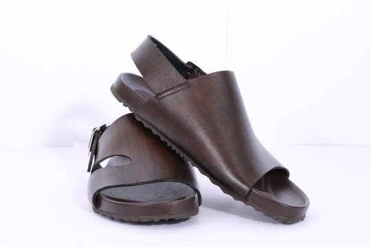 This is the picture of men`s (chappal) leather casual sandals. open sandal for men
