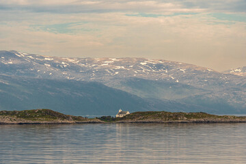 der magische Fjord Balsfjorden südlich von der Polarstadt Tromsö in Norwegen