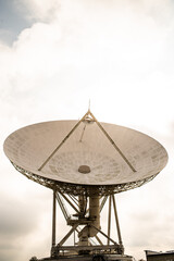 Large radio telescope, parabolic antenna