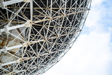 Large radio telescope, parabolic antenna