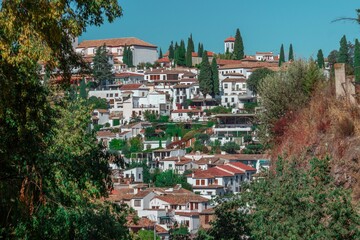 Fototapeta premium Aerial view of the city of Granada and its beautiful architecture seen on a sunny day