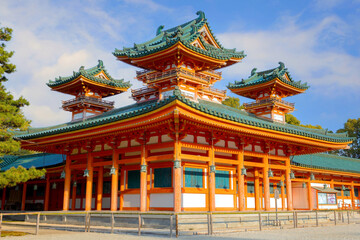 Fototapeta premium Kyoto, Japan - April 2 2023: Heian Shrine built on the occasion of 1100th anniversary of the capital's foundation in Kyoto, dedicated to the spirits of the first and last emperors who reigned the city