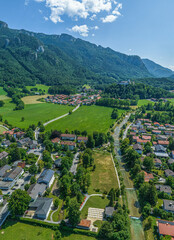 Fototapeta na wymiar Die Gemeinde Aschau im Chiemgau im Luftbild, Ausblick zum Ortsteil Hohenaschau mit dem markanten Schloss