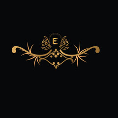 Fototapeta premium creative golden latter logo design