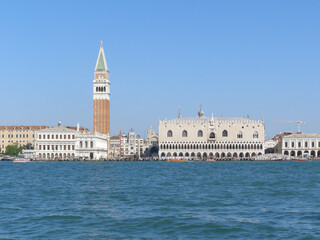 Fototapeta na wymiar St Mark square in Venice