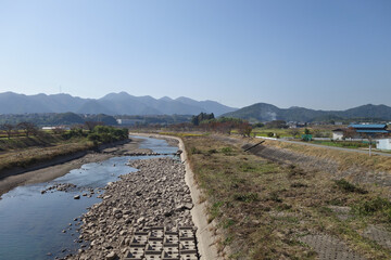 秋の篠山川　西紀大橋より下流方向　丹波篠山市