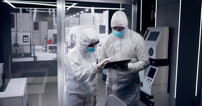 Sterile Semiconductor Manufacturing Factory And Workers
