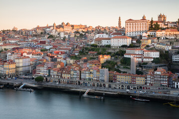 Fototapeta na wymiar Centro histórico do Porto
