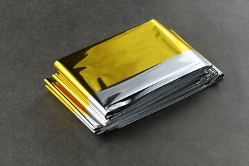 Rescue blanket. Metallized rescue blanket.
