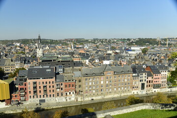 Le centre ville historique vu depuis les hauteurs de la citadelle à Namur