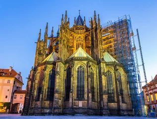 Schilderijen op glas St. Vitus Cathedral in Prague, Czech Republic © Leonid Andronov