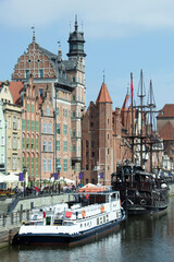 Fototapeta na wymiar Gdansk Old Town Motlawa River Ships