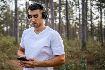 man use mobile phone smartphone during training