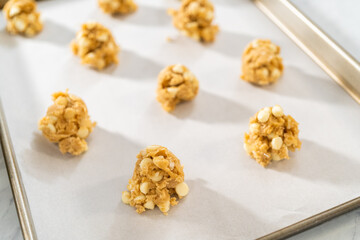 White Chocolate Macadamia Nut Cookies