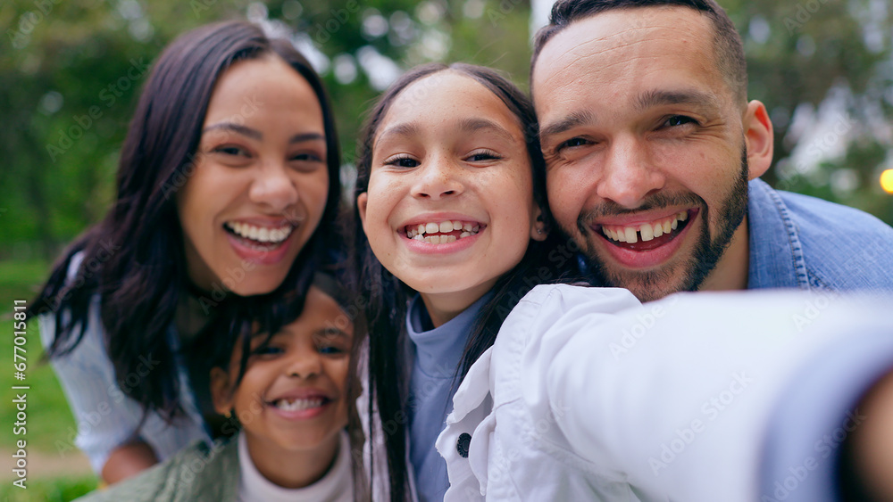 Poster Park selfie of mom, dad and happy kids with smile, love and bonding on weekend in nature. Photography, fun and memory for family, face of mother and father with children in garden in playful portrait