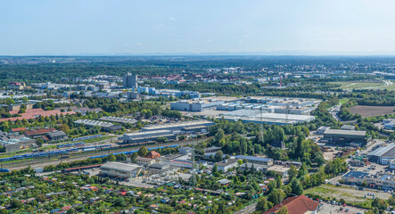 Fototapeta na wymiar Ausblick auf Augsburg aus der Luft, Blick nach Südosten über die Bahnanlagen zur Messe