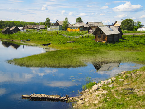 In the historic centre of Kindasovo village