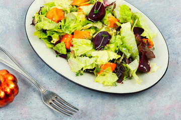 Pumpkin salad with beetroot
