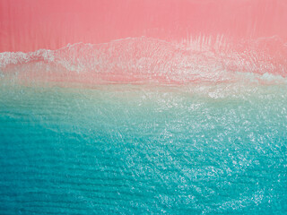 Fototapeta na wymiar Amazing pink beach with blue crystal ocean. Komodo islands