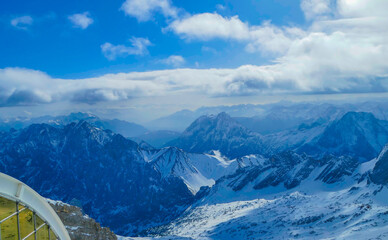 Blick von der Zugspitze Alpen im Winter