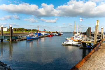 Nassau harbor and old outer harbor in Wilhelmshaven, Germany - Südstrand mit Nassauhafen und Altem Vorhafen in Wilhelmshaven