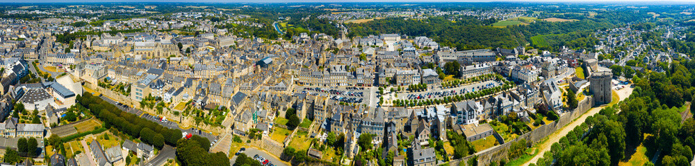 Naklejka premium General panoramic view of walled Breton town of Dinan on sunny summer day, France