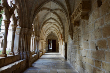 Fototapeta na wymiar Arches at Poblet Monastery