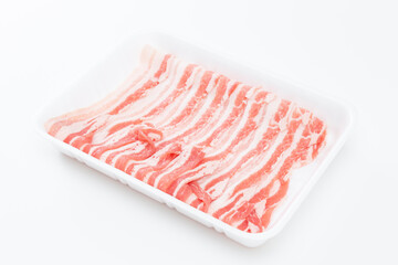 白背景に豚バラ肉