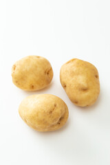 白背景にジャガイモ