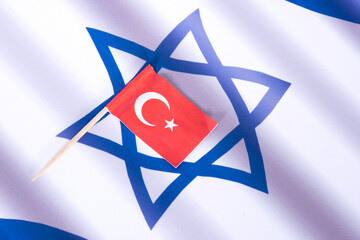Flaggen von Israel und Türkei