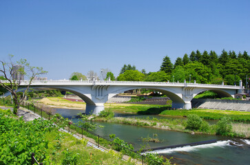 大橋と広瀬川（宮城県仙台市）