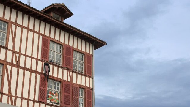 Maison de ville Basque
