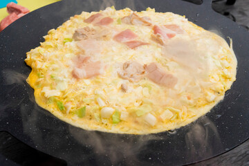 マルチグリドルで作るお好み焼き