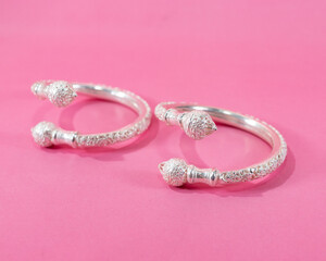 Beautiful luxury vintage handmade silver jewelry acessories, Craftsmanship silver product by silversmith