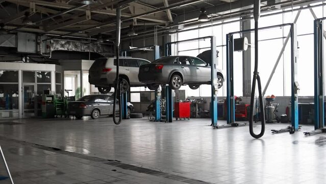 Service maintenance of cars. Garage. Tire service.