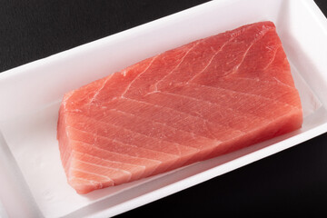 三陸塩釜ひがしもの　ブランドまぐろ　(めばちまぐろ　赤身)　日本太平洋沖合北部