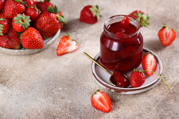 natural organic strawberry jam and fresh berries