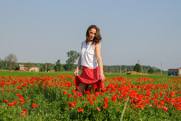 DONNA NEL CAMPO